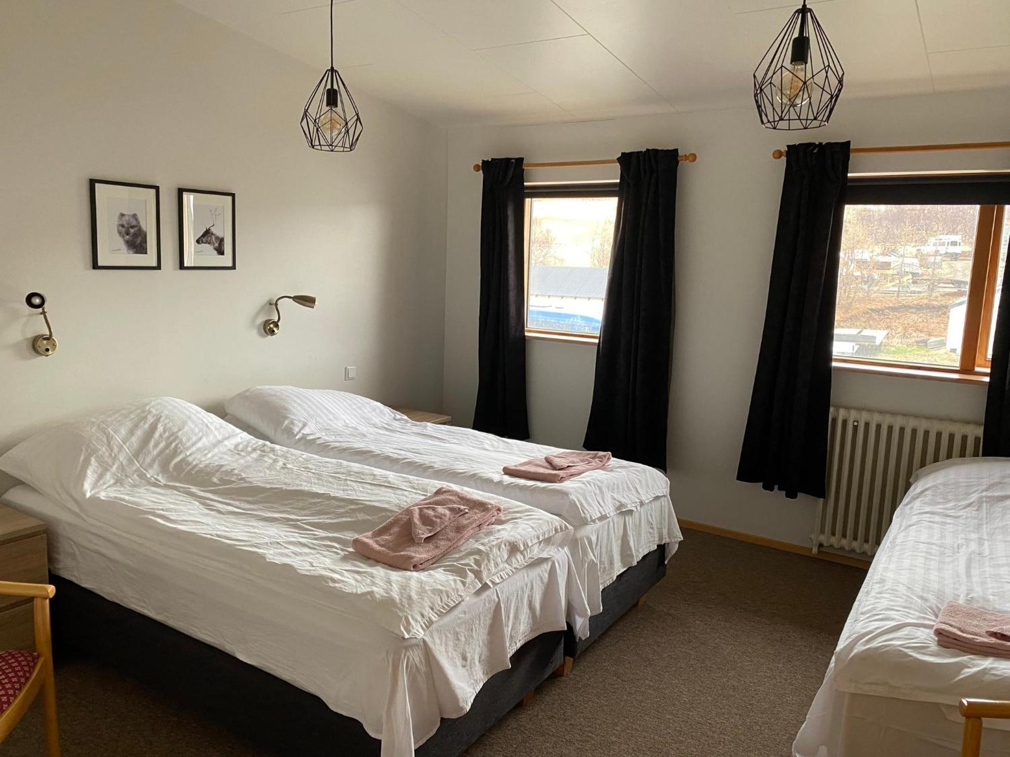 Bakkafloet Guesthouse Varmahlíð Zewnętrze zdjęcie